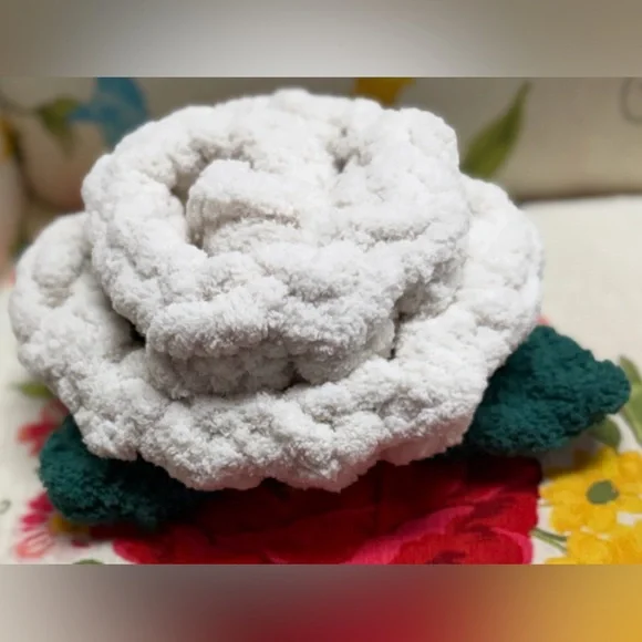 Handmade Hand Crafted Knit ivory Rose Valentine’s Day Gift - Picture 1 of 5